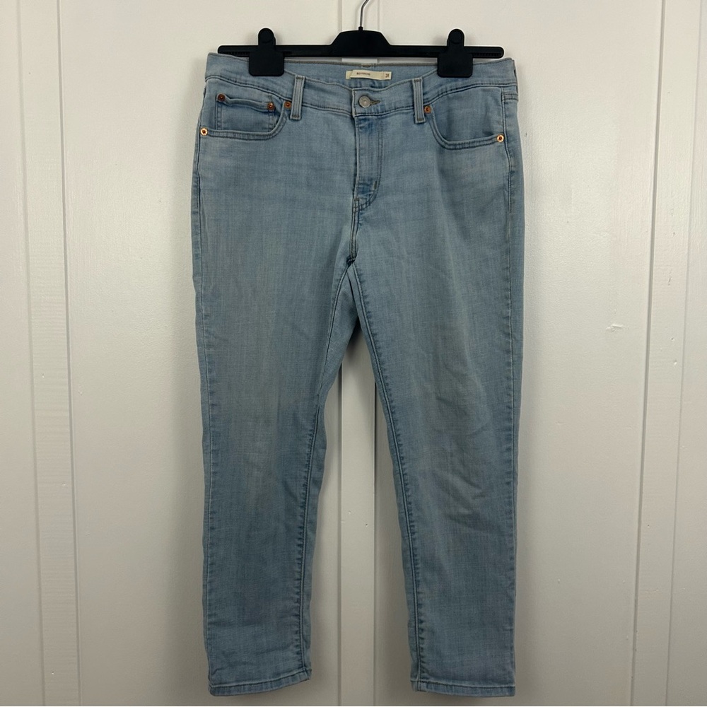 Levi Strauss & Co womens boyfriend jeans size 31